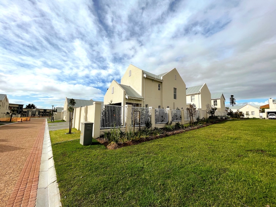 3 Bedroom Property for Sale in Langeberg Ridge Western Cape